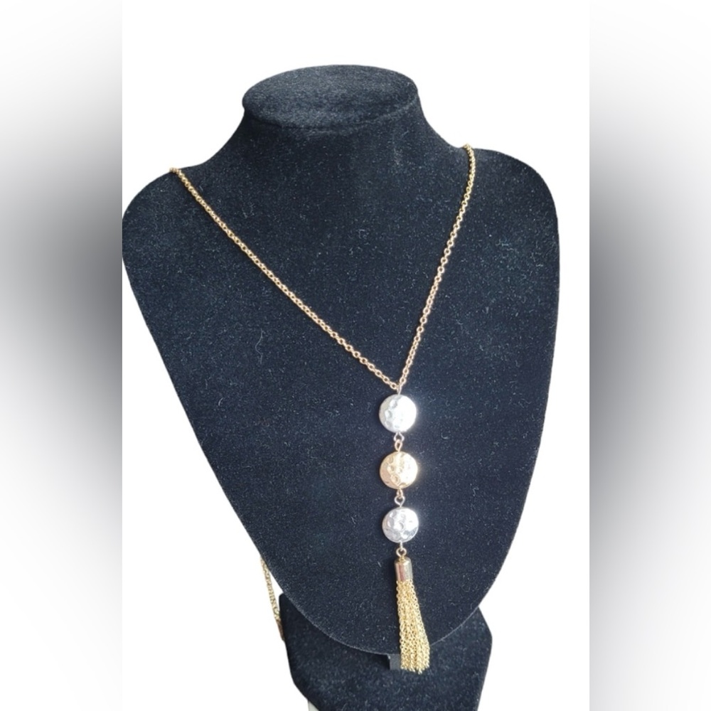 NWT Banana Republic gold and silver tassel necklace